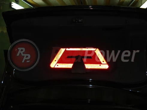 Установка камеры заднего вида RedPower 
