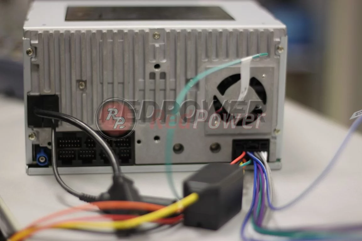 Алюминиевый радиатор для охлаждения магнитолы RedPower