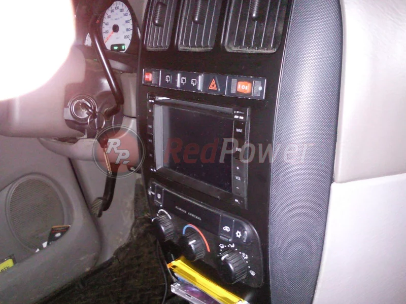 Установленная автомагнитола RedPower Установленная автомагнитола RedPower